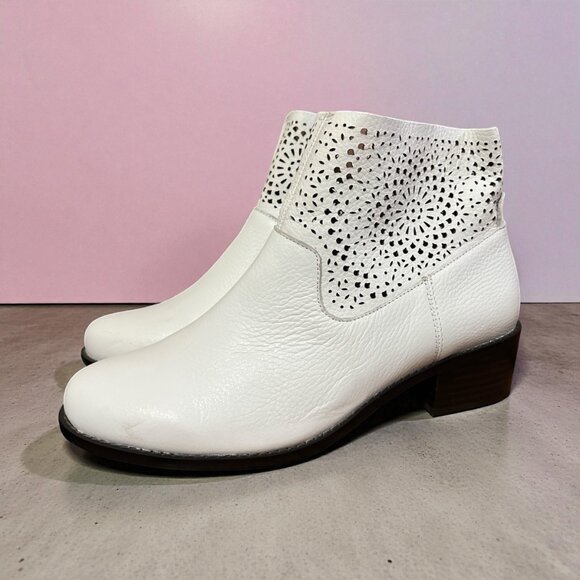 New Vionic White Ankle Boots - Picture 2 of 6
